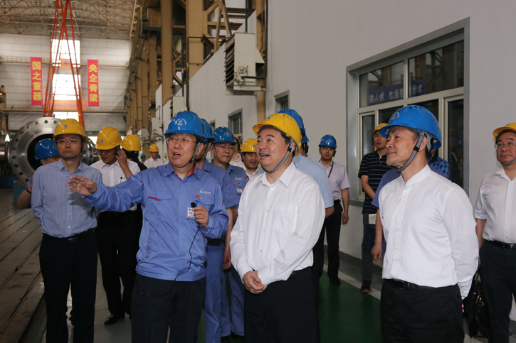 郝鹏旅行考察6008集团官方网站集团所属企业电机公司